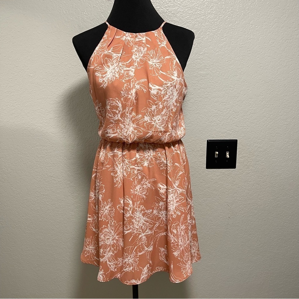 Lush Floral Halter Neck Mini Dress w/Open Back in Peach Size Small